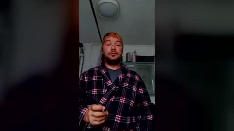 mr_i_ online show from June 2026 09:45:01 AM