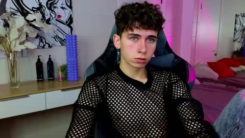 Kris online show from February 2025 11:06:01 PM