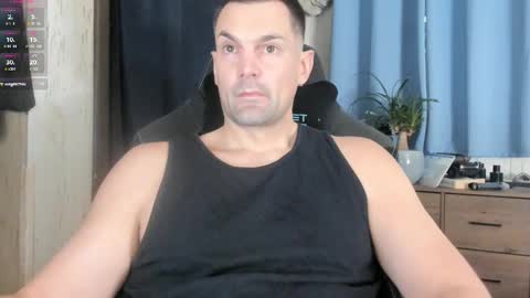 Snapshot of mr_mac69 chatting on February 2026 09:53:02 PM Cam online show from February 2026 09:53:02 PM
