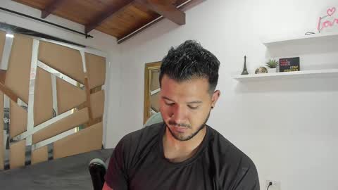 MIKEE online show from March 2025 03:00:01 AM