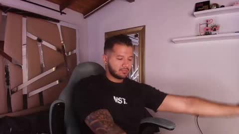 MIKEE online show from September 2025 03:09:02 AM