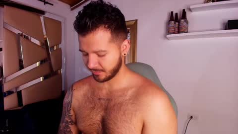 MIKEE online show from October 2025 03:06:02 AM