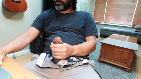 Snapshot of mr_rabbit77 chatting on January 2025 11:35:02 PM Rabbit online show from January 2025 11:35:02 PM