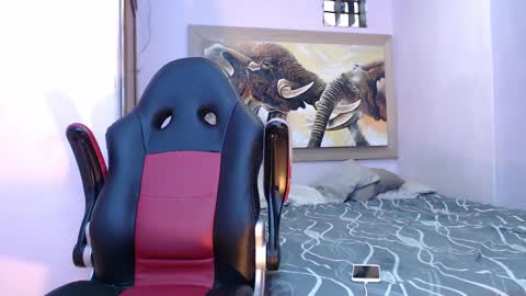 mr_stiven_ online show from March 2025 03:08:01 AM