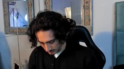 MR online show from November 2025 02:46:02 AM