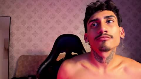 MR online show from November 2025 12:32:02 AM