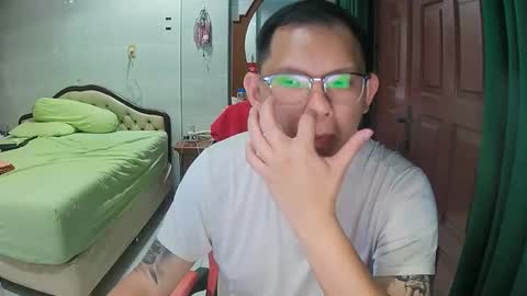 Snapshot of mr_thick89 chatting on November 2025 05:59:01 PM mr_thick89 online show from November 2025 05:59:01 PM