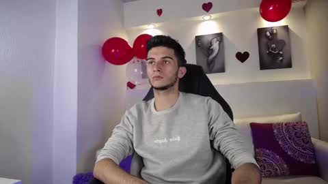 Snapshot of mr_williseo chatting on February 2025 11:30:01 PM williseo online show from February 2025 11:30:01 PM