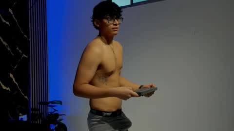 yisuz online show from March 2026 07:09:01 PM