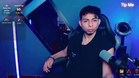 Snapshot of mralpha_latino chatting on July 2026 04:05:01 AM Alpha LATINO online show from July 2026 04:05:01 AM