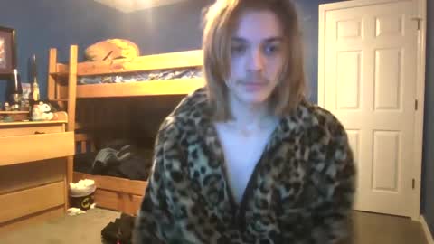 Ant online show from December 2024 05:53:02 AM