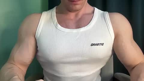 Mrbiceps23 online show from December 2024 05:05:02 PM