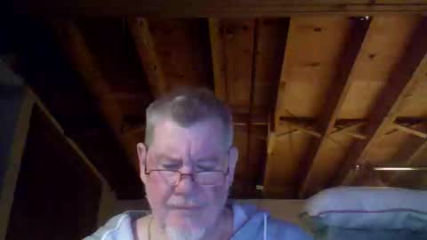 Snapshot of mrblade666 chatting on April 2026 11:33:02 PM mrblade666 online show from April 2026 11:33:02 PM