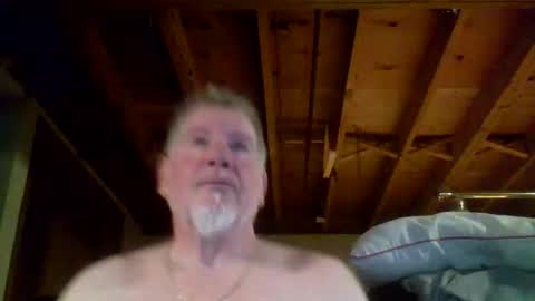 Snapshot of mrblade666 chatting on May 2026 10:11:02 AM mrblade666 online show from May 2026 10:11:02 AM