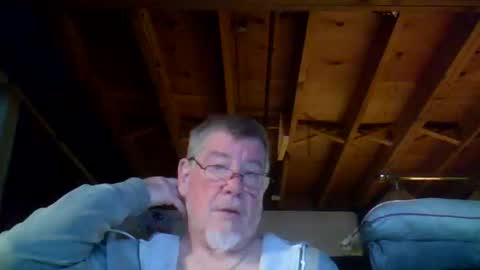 Snapshot of mrblade666 chatting on May 2026 10:43:01 AM mrblade666 online show from May 2026 10:43:01 AM