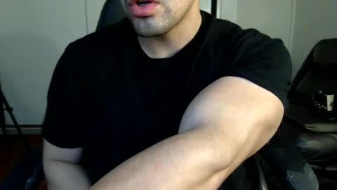 Snapshot of mrbree chatting on July 2026 05:44:01 PM Mr Bree online show from July 2026 05:44:01 PM