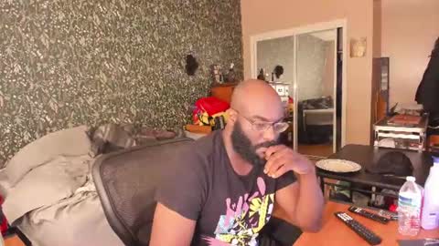 Snapshot of mrchuckdailyxxx chatting on June 2026 05:25:01 PM Chuck Daily online show from June 2026 05:25:01 PM