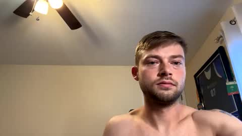 Snapshot of mrcoolguy68 chatting on June 2026 04:28:02 PM mrcoolguy68 online show from June 2026 04:28:02 PM