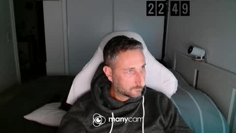 Snapshot of mrdr0o0o chatting on November 2025 09:48:02 PM mrdr0o0o online show from November 2025 09:48:02 PM