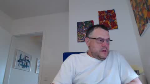 MrJohnsen1975 online show from August 2026 02:19:01 PM