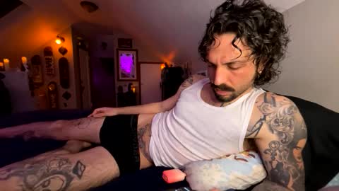 Snapshot of mrfanceypants chatting on May 2026 05:04:01 AM mrfanceypants online show from May 2026 05:04:01 AM