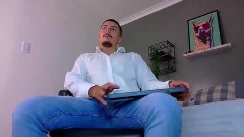 Mr Fox online show from March 2026 07:31:01 PM