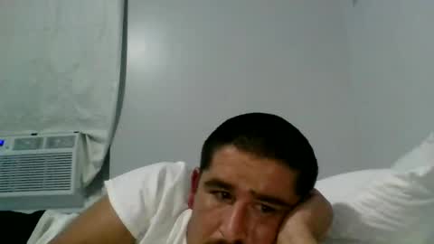 Snapshot of mrfux042792 chatting on August 2026 05:10:02 AM Mrfux online show from August 2026 05:10:02 AM