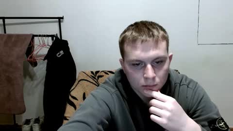 Max online show from December 2025 08:15:01 PM