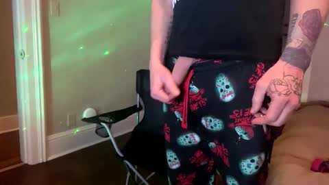 Snapshot of mrj1982 chatting on March 2026 04:07:02 AM Mr.j online show from March 2026 04:07:02 AM