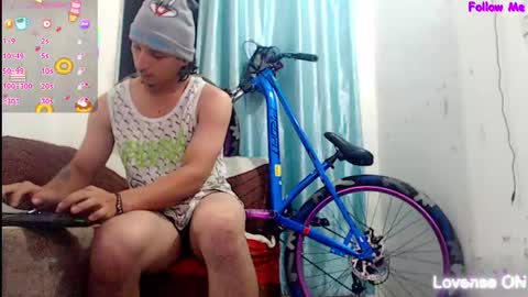 Snapshot of mrkingsaintx chatting on June 2026 12:49:01 AM DEIVI online show from June 2026 12:49:01 AM