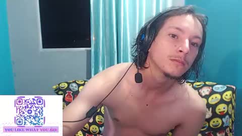 Snapshot of mrkingsaintx chatting on June 2026 12:33:02 AM DEIVI online show from June 2026 12:33:02 AM