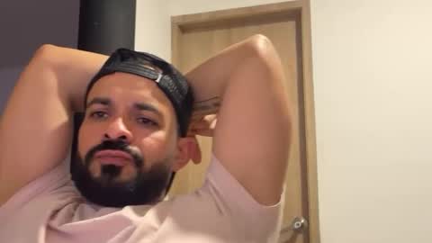 mrlatinwolf online show from May 2026 01:57:02 AM