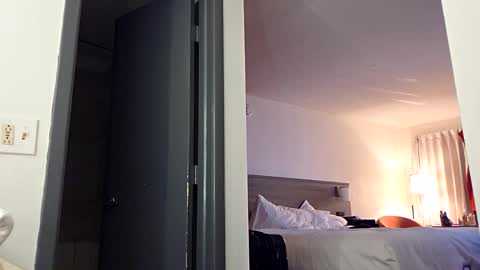 Snapshot of mrprofandpamjohnson chatting on November 2025 04:34:01 AM mrprofandpamjohnson online show from November 2025 04:34:01 AM