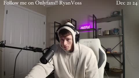 Snapshot of mrryanvoss chatting on December 2024 06:37:02 PM Mr Ryan Voss online show from December 2024 06:37:02 PM