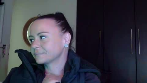 Snapshot of mrs_bunny_swing chatting on April 2026 02:26:01 PM mrs_bunny_swing online show from April 2026 02:26:01 PM