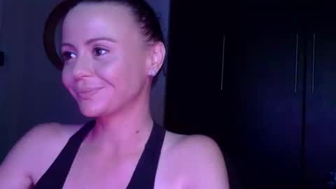 Snapshot of mrs_bunny_swing chatting on May 2026 03:20:02 PM mrs_bunny_swing online show from May 2026 03:20:02 PM