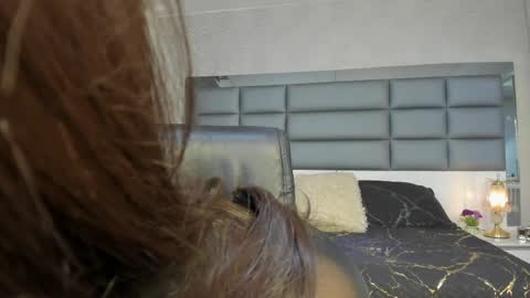 Snapshot of mrs_regina_clk chatting on May 2026 03:47:02 AM Regina online show from May 2026 03:47:02 AM