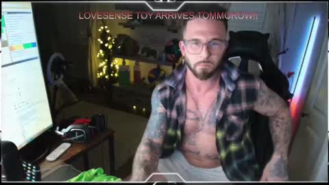 mrstr33tfr33k online show from February 2025 03:45:01 AM