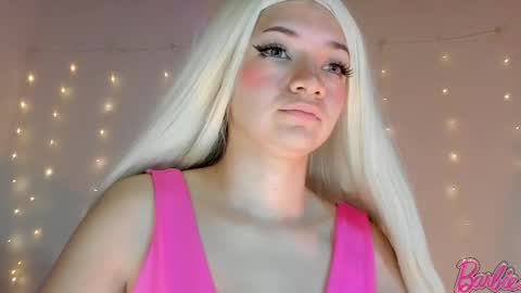 Snapshot of ms_pickless chatting on January 2026 02:10:01 PM Annabelle online show from January 2026 02:10:01 PM