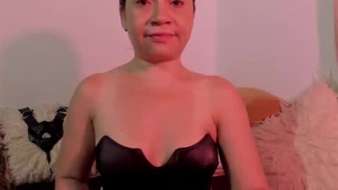 Snapshot of msjustine4u chatting on February 2025 03:19:01 AM Miss Justine online show from February 2025 03:19:01 AM