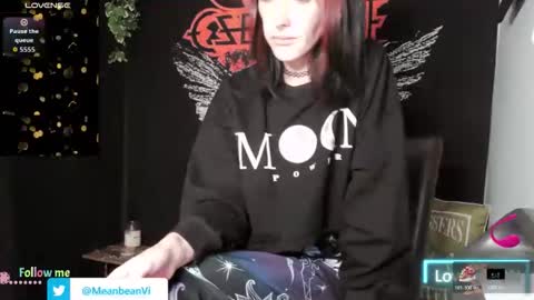 Snapshot of msvioletx chatting on November 2025 08:43:02 PM MsVioletx online show from November 2025 08:43:02 PM