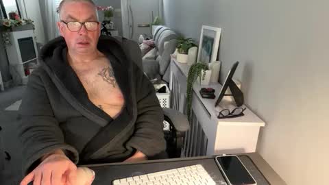 mtb1697 online show from April 2026 07:50:02 AM