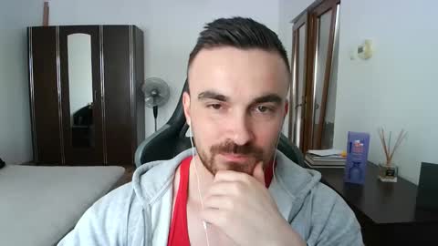 Snapshot of mu5clemania chatting on April 2026 12:22:02 PM Victor online show from April 2026 12:22:02 PM