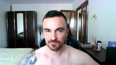 Snapshot of mu5clemania chatting on June 2026 02:06:02 PM Victor online show from June 2026 02:06:02 PM