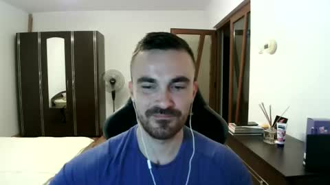 Snapshot of mu5clemania chatting on June 2026 08:41:01 PM Victor online show from June 2026 08:41:01 PM