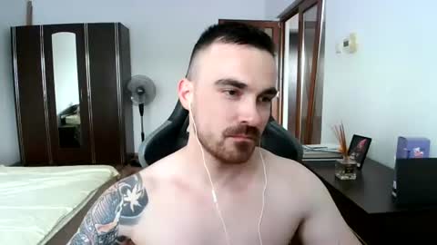 Snapshot of mu5clemania chatting on June 2026 12:47:02 PM Victor online show from June 2026 12:47:02 PM