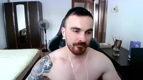Snapshot of mu5clemania chatting on June 2026 12:49:01 PM Victor online show from June 2026 12:49:01 PM