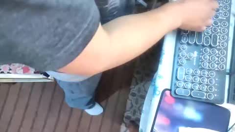 zenon online show from November 2025 09:02:02 PM