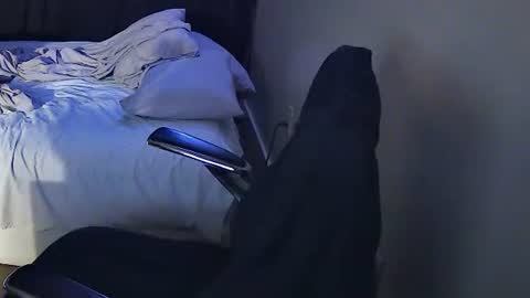 Muffdiver online show from January 2025 08:25:01 AM