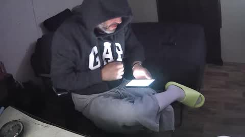 Muffdiver online show from April 2026 01:38:01 AM